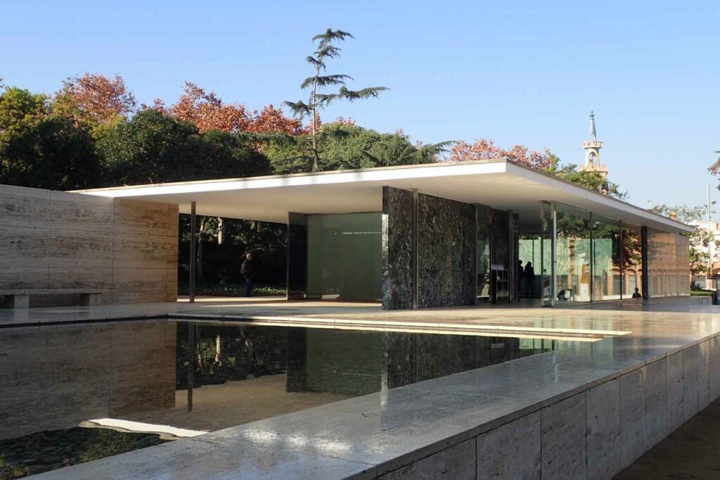 Sleek Bauhaus lines of the Mies van Der Rohe pavilion in Barcelona