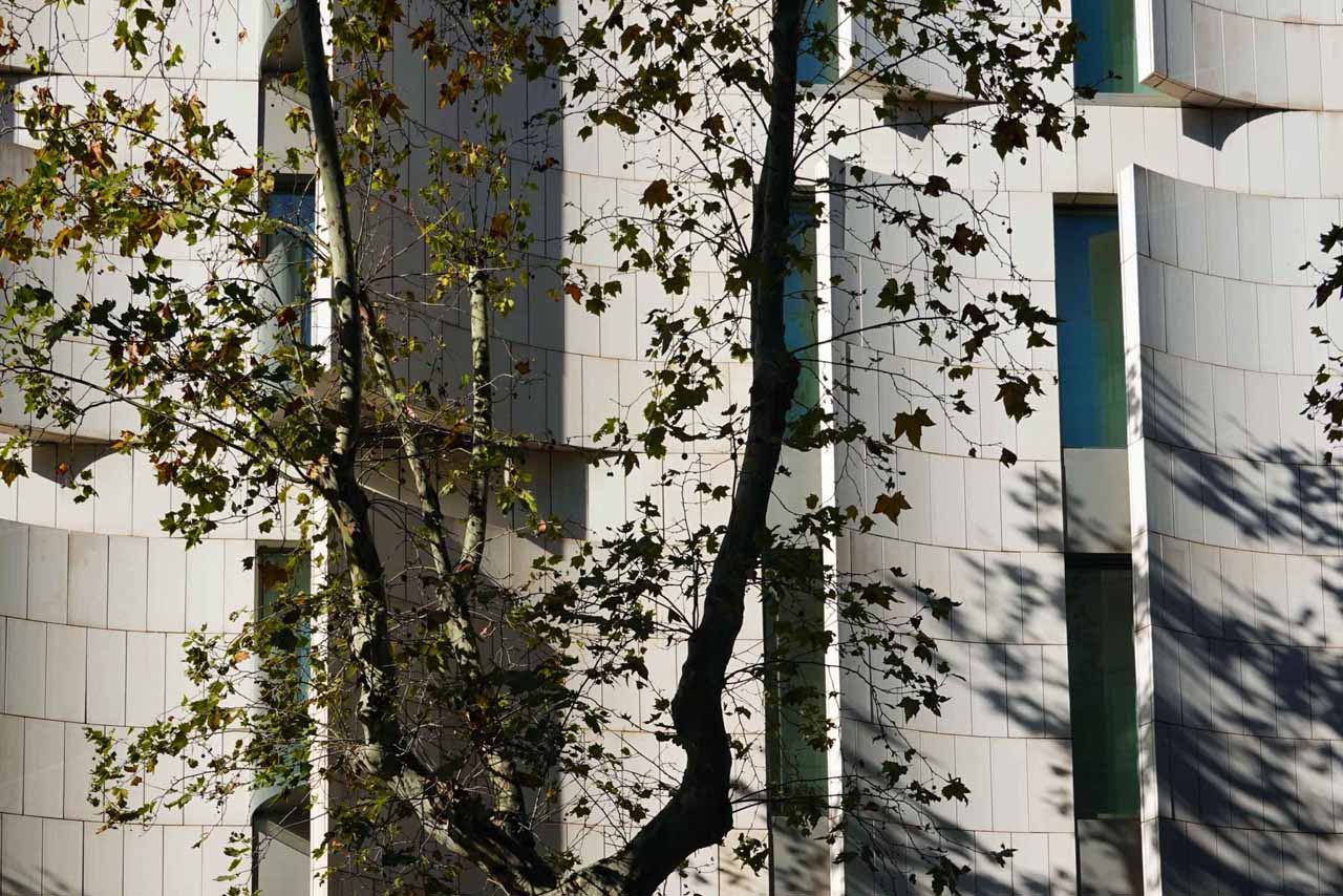 Exterior of the Sir Victor Hotel in Barcelona